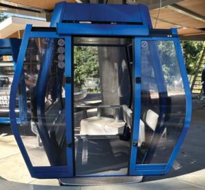 Up to eight passengers can fit into one of the skyride cars. One trip from the zoo to the botanical gardens is expected to take twoand a half minutes.