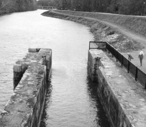 Riverwalk Park ends at this lock at the northern end of the Columbia Canal today.